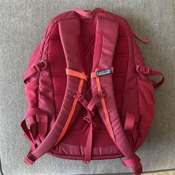 Patagonia Backpack - Picture 2 of 9